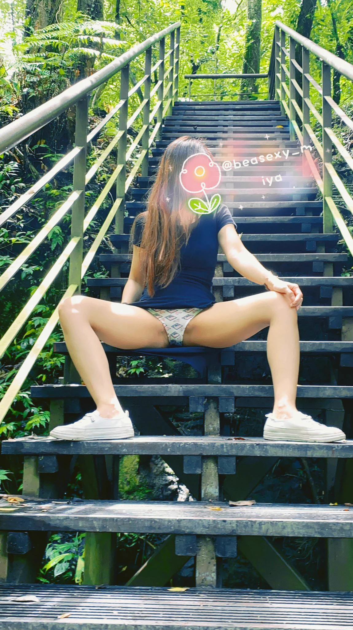 週六趁🌀還沒來到宜蘭小深山秘境意想不到的好山好水好好拍🥰🥰邊走邊拍不自覺的👙自己就脫了回頭一看內衣在老公手上偷拍😂😂目前裸露只在另一個平台唷！♥️#週五週六放鬆日#噴水人妻#夫妻情侶聯誼 # https://t.co/IlxBJYhsfH