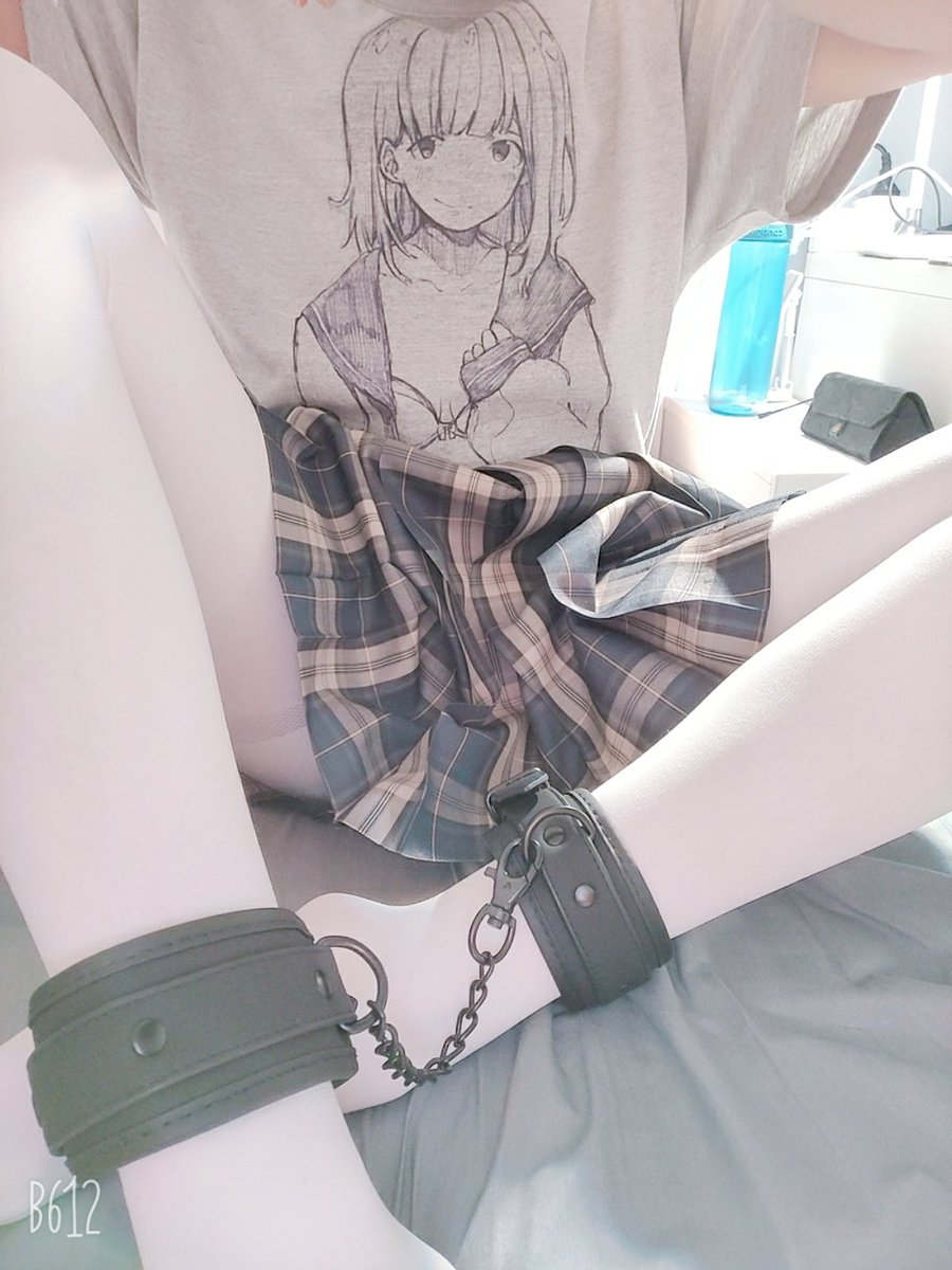 ╰(⇀‸↼)╯
#白丝  #可爱的男孩子 #伪娘的日常 #男の娘 #脚铐 #女装子 https://t.co/t1aZ5KE9jJ