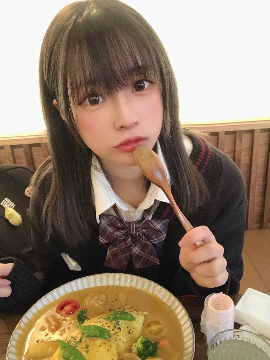 カレーオムライス美味しいかった！ https://t.co/XJN8RiE4TE