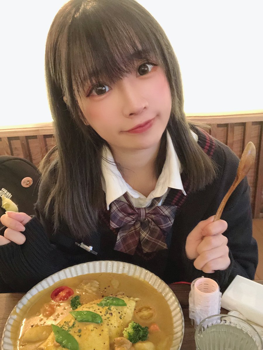 カレーオムライス美味しいかった！ https://t.co/XJN8RiE4TE