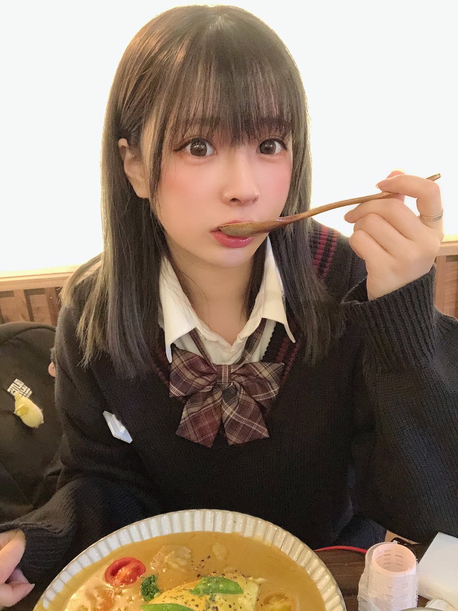 カレーオムライス美味しいかった！ https://t.co/XJN8RiE4TE