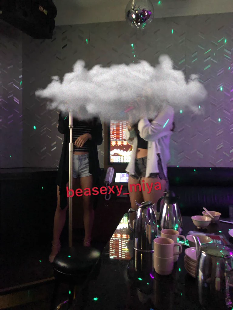 @wood_rossi 好久不見的朋友謝謝你們從宜蘭跑到台北一起唱歌😘@applle1017 優質的一對說來就來👍@Tony02408465 整個月的假日都膩在一起🤣🤣謝謝你們這群優質的一對一起唱歌、不單單是聯誼，還唱歌吃飯一起開心，沒注意到時間一下子四小時過去了😅期待下次的活動 https://t.co/GCISkXLtsh