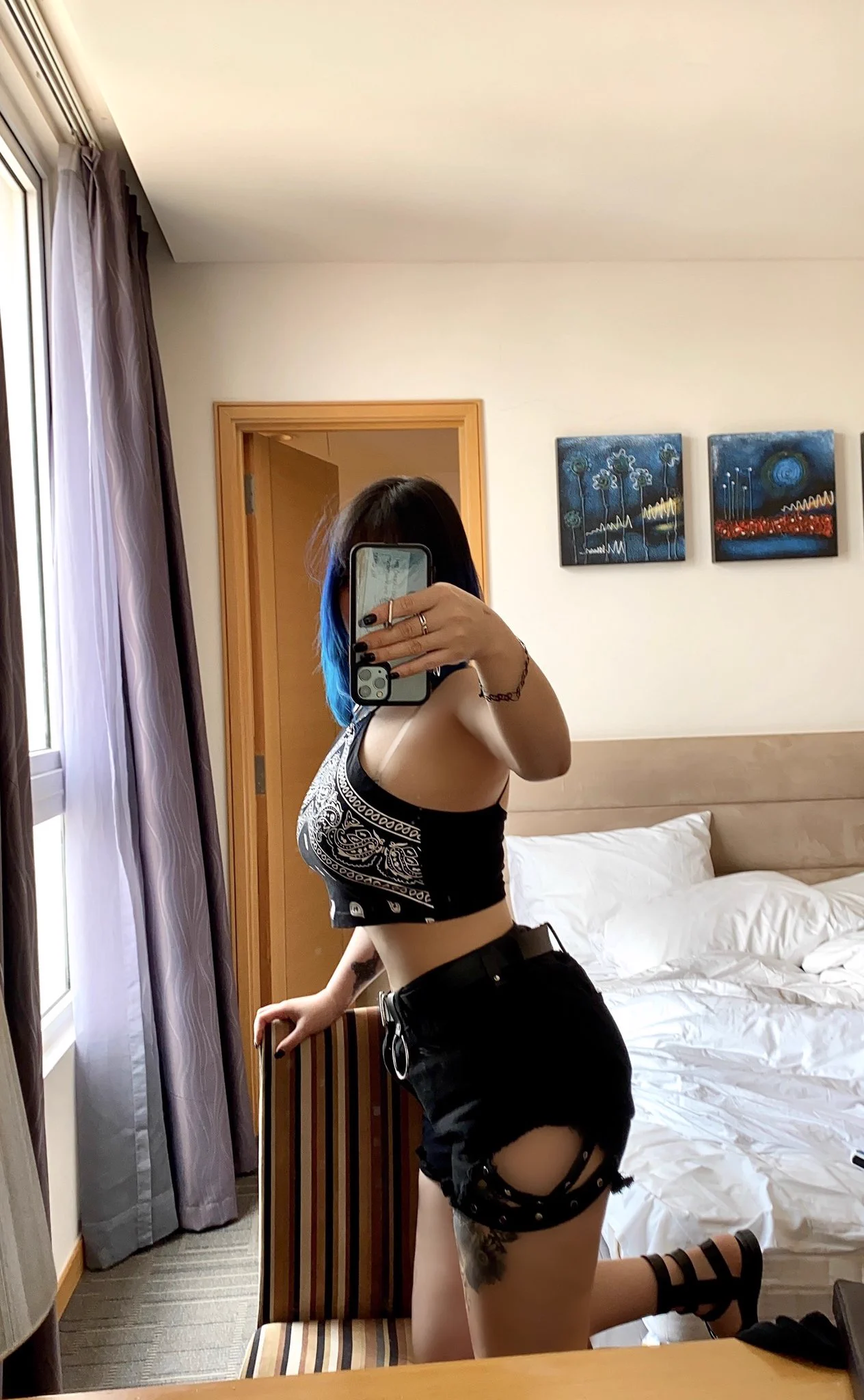 Just looked myself in the mirrorFollow me on:Patreon (coming soon)Gumroad (coming soon)IG @nanaberry.chanReddit u/NanaBerryCosplayer#cosplay #cosplaygirl #cutegirl #makeup #asiangirl #sexy #sexycosplayer #sexygirls https://t.co/r2crRlUSPz