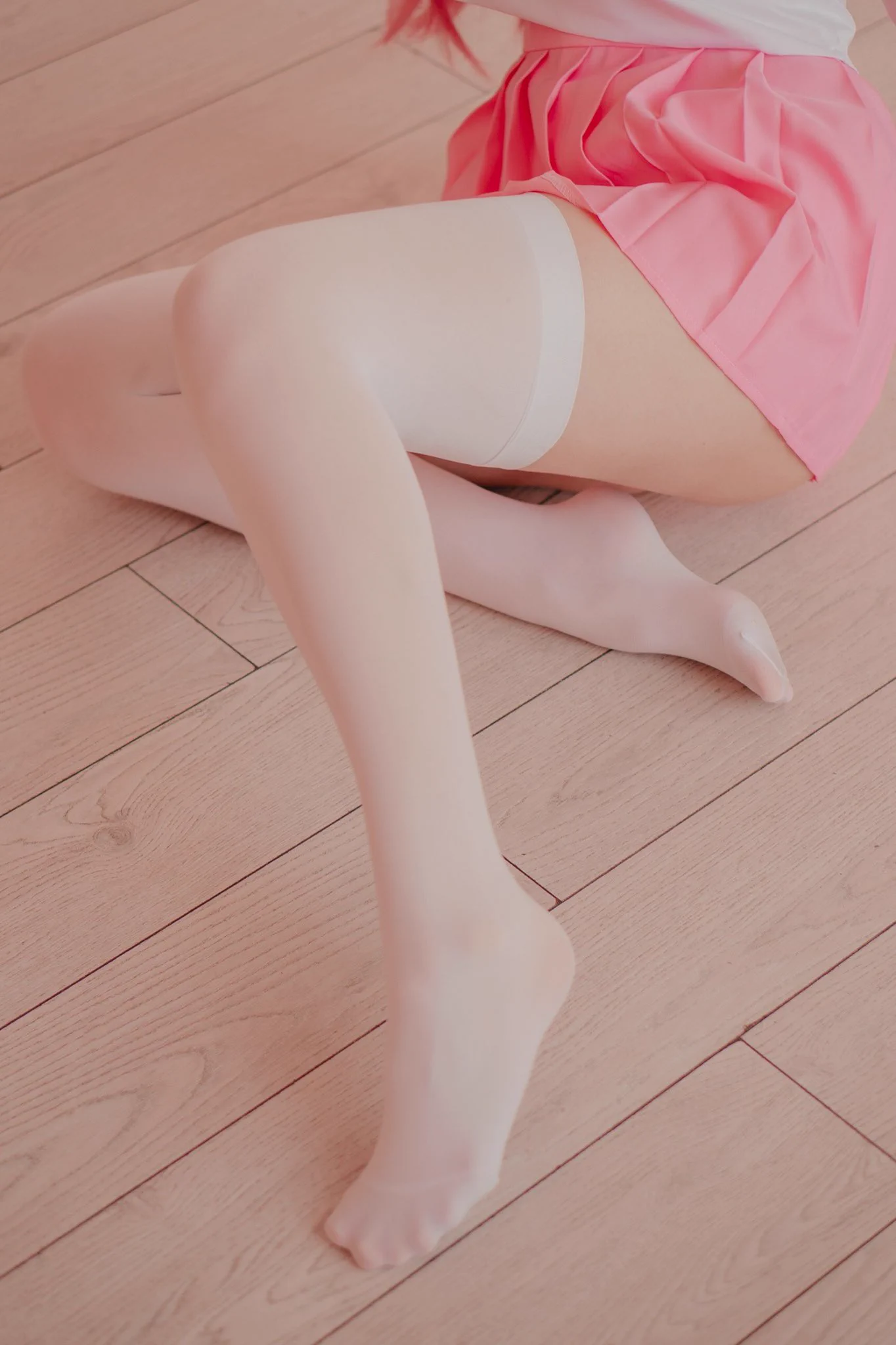 Cute Ahri wishes you a good day! 💕 The weekends are coming. What are your plans? #cosplay #Ahri #schoolgirl https://t.co/gsLK4DQrgZ