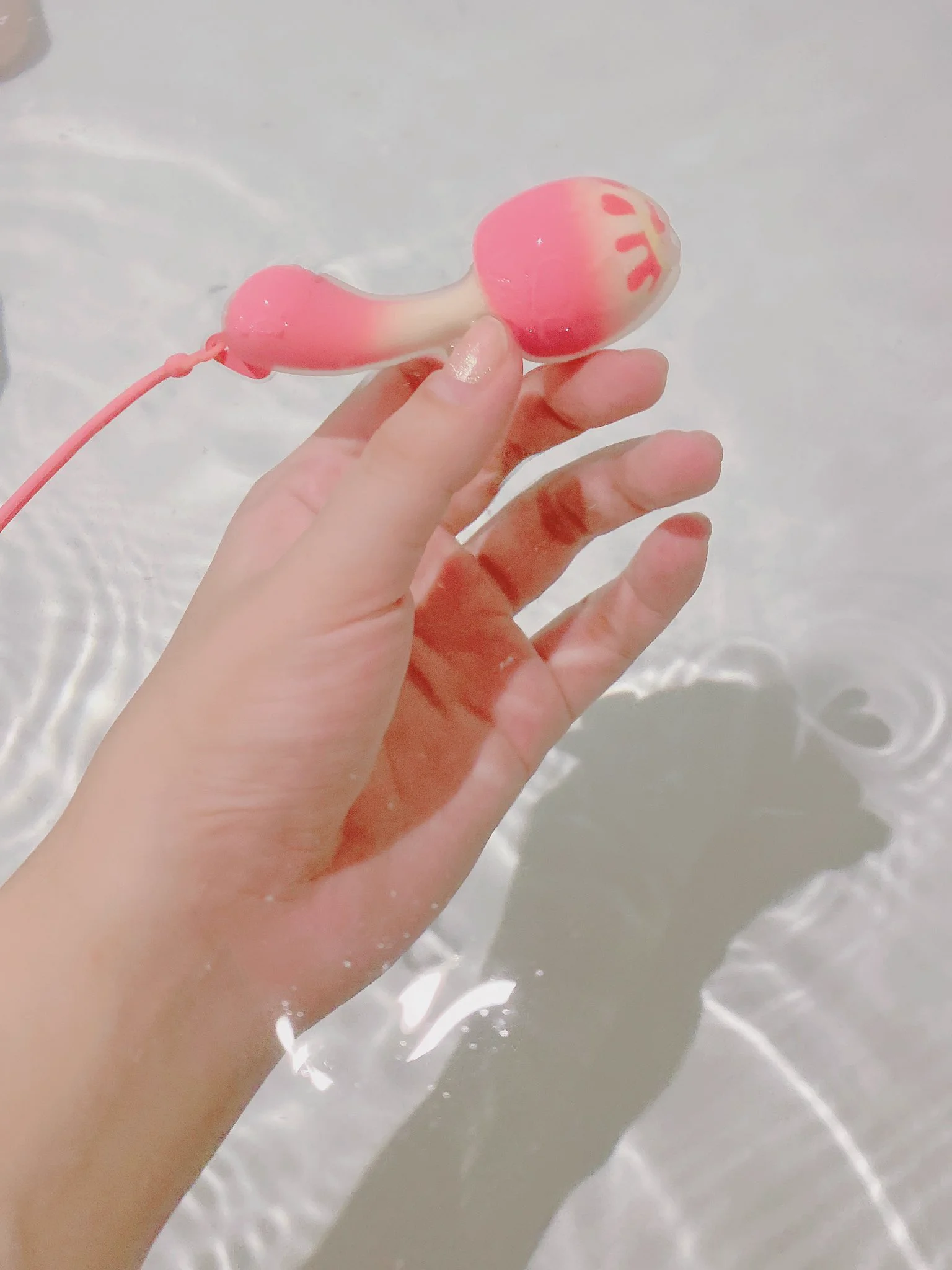 所有跳蛋里，我最爱这只蘑菇！可以说是我测评那么久以来最喜欢的电动情趣玩具。这颜值的跳蛋每一个抖m女孩都应该拥有(〃°ω°〃)♡，链接我发评论里了，喜欢可以康康~ https://t.co/Dc2xnO7r7t
