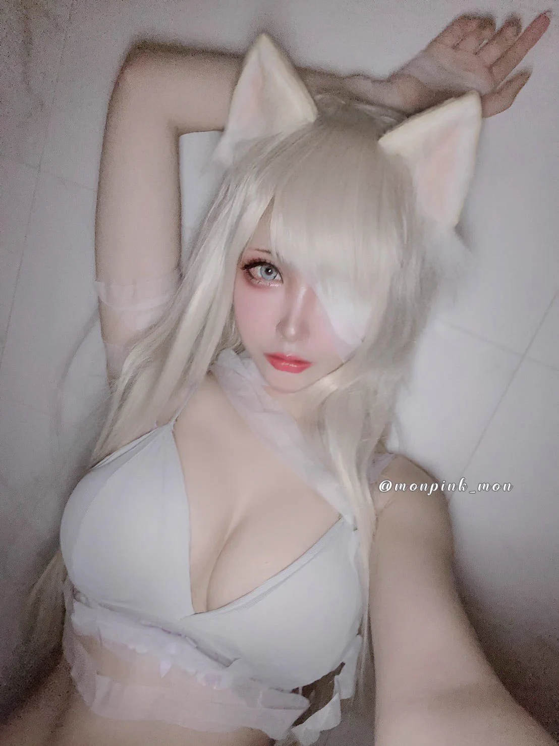 White wolf🐺 Happy Halloween! 🤍 https://t.co/86wqopX1AU