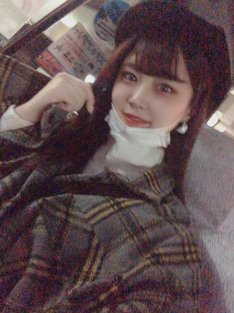 昨日の夜にね、いつも私が頼っている人にご飯連れてって貰って今後のビジョンをたくさん語ったの！改めてこれから頑張ろうって思えた💪🏽✨💕これからも応援宜しくお願いしますみなさま😳📣#川北メイサ　 #レタしゃぶ　#お刺身 https://t.co/NZFBrDW5EA