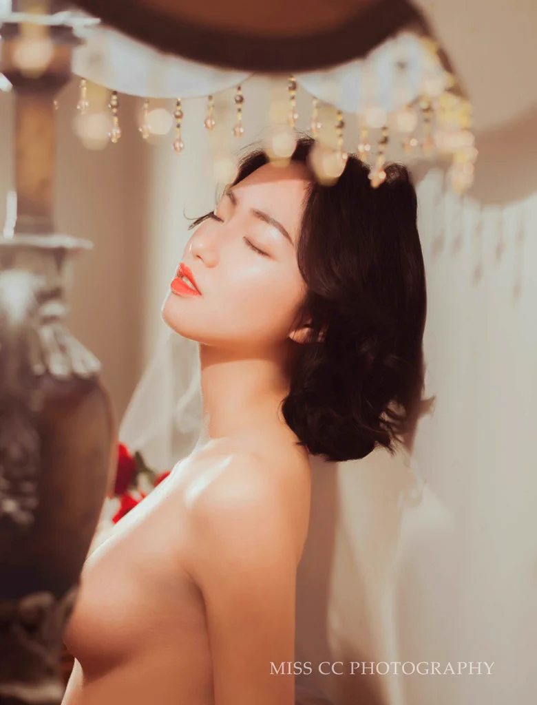 用尽一生的运气能不能遇到你？我的红玫瑰摄影/@misscc520 #私房摄影 #私房 #私房约拍 #成都约拍 https://t.co/lfbLv2TNEm