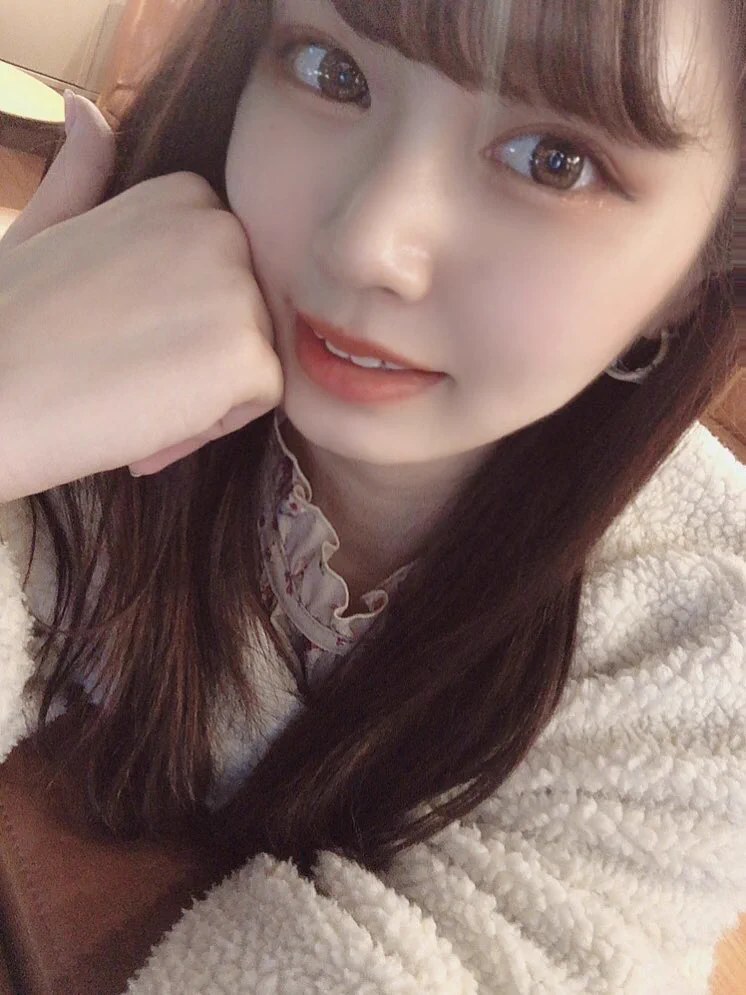 おはよう♡これから原宿でランチ♡実はちょっと緊張してる。。♡ https://t.co/eXvXbl5Xin