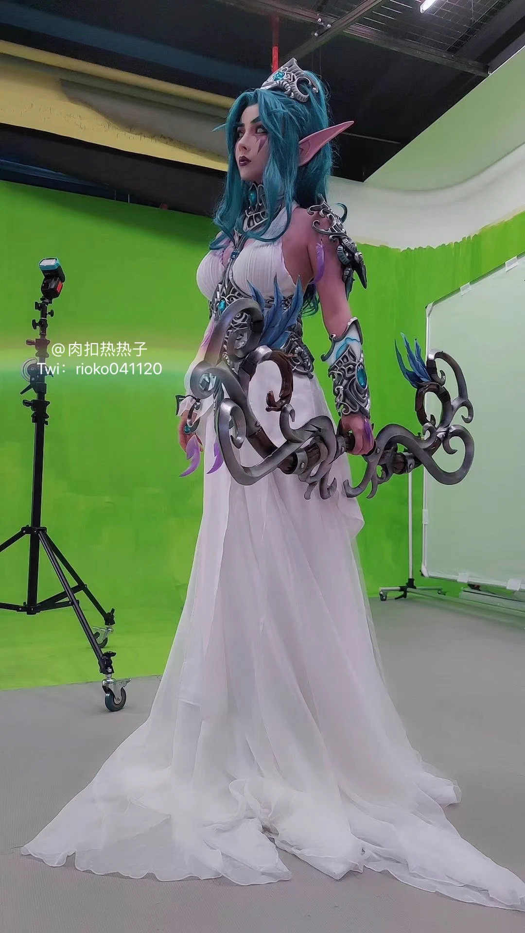 Tyrande.服装道具：@MuyangTan https://t.co/6zCn4P1oI9