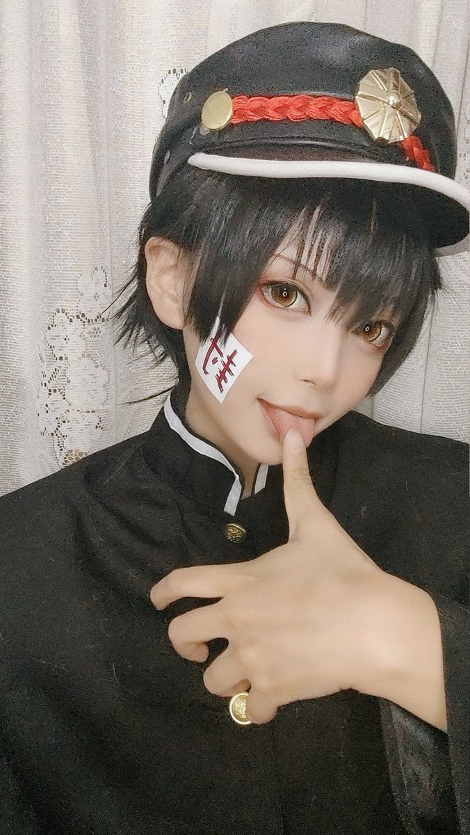 #地縛少年花子くん 
👅👅👅 https://t.co/1W3dHg5HiD