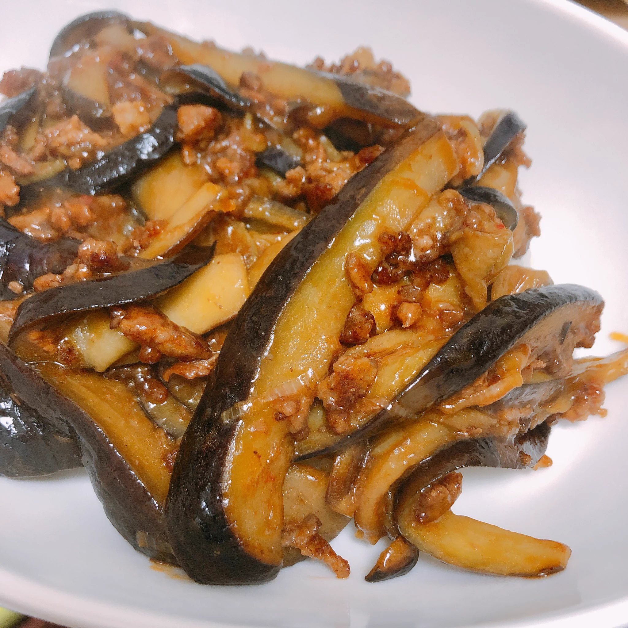 お昼ご飯🤍豆腐食べれないから茄子にした🍆あと最近よく作る中華スープ🇨🇳とビビンバ作った時に余ったキムチを消費するために豚キムチ🐷つくたの！どれも完璧でした✨❗️😝#料理女子 https://t.co/HsbO9rkb6V