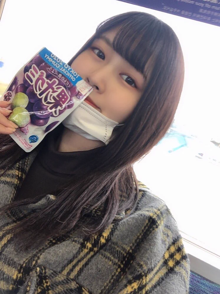 早起きしたて事で、前から行こうとおもてた高尾山いてくる⛰都内に住んでると自然をなかなか感じれないもんネ。自然好きなんですこうみえて🤢💕気分転換に登るぞ〜💪🏽！忍者メシもあるよ🍇 https://t.co/1rx4BXCM9s