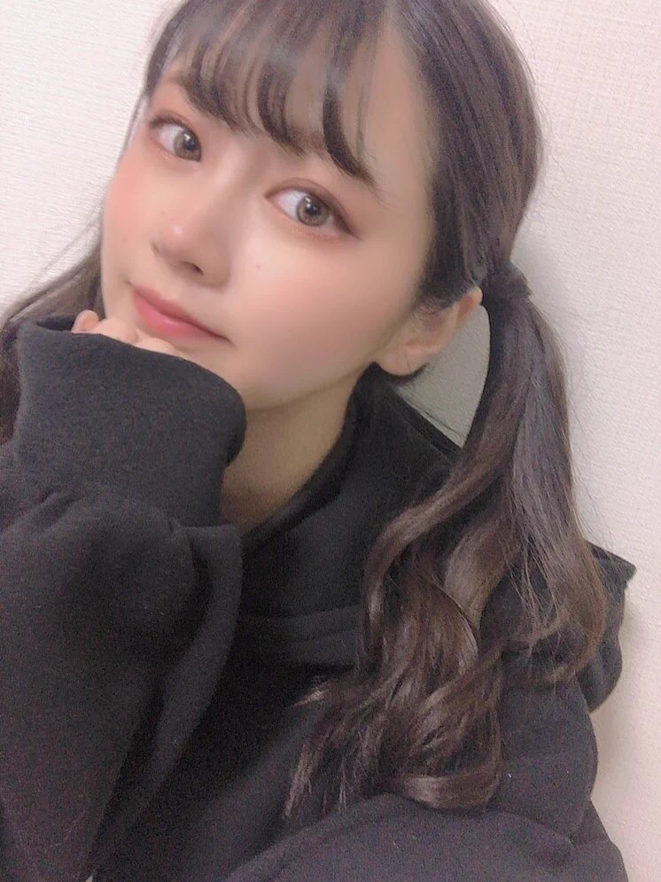 フォロワーさんが5000人超えてました！🥺まだデビューしていない私をこんなにたくさんの方がフォローしてくれてる事が本当に嬉しいです😂いつもありがとうございます🌼これからも頑張るます！💪🏽✨✨ので応援宜しくお願いします🙇‍♀️💕#川北メイサ　#新人セクシー女優 https://t.co/Mz8b3trM3R
