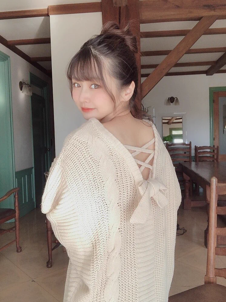 ✳︎速報✳︎今日発売のスポニチさんに私のページを作っていただいています✨良かったら見て下さい🤍この日の撮影楽しかったなあ〜🥰コック服👩🏻‍🍳の私います。見てもらえたらわかりますが失敗してます。笑笑面白い🤣ので見てください笑笑#スポニチ https://t.co/gdWQStagav