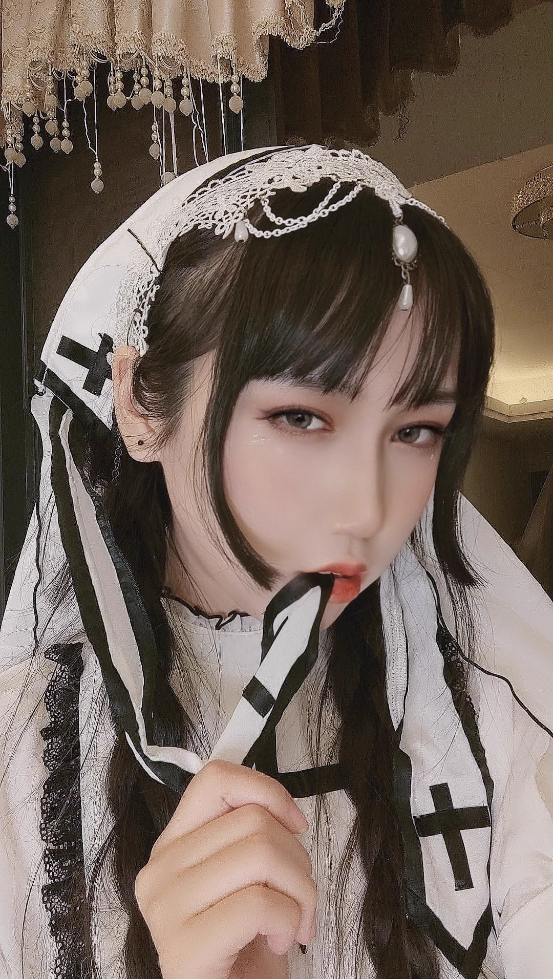 最近总有谣言说我是老色批 今天我在这里澄清一下 我不老 https://t.co/RSmiC830oG