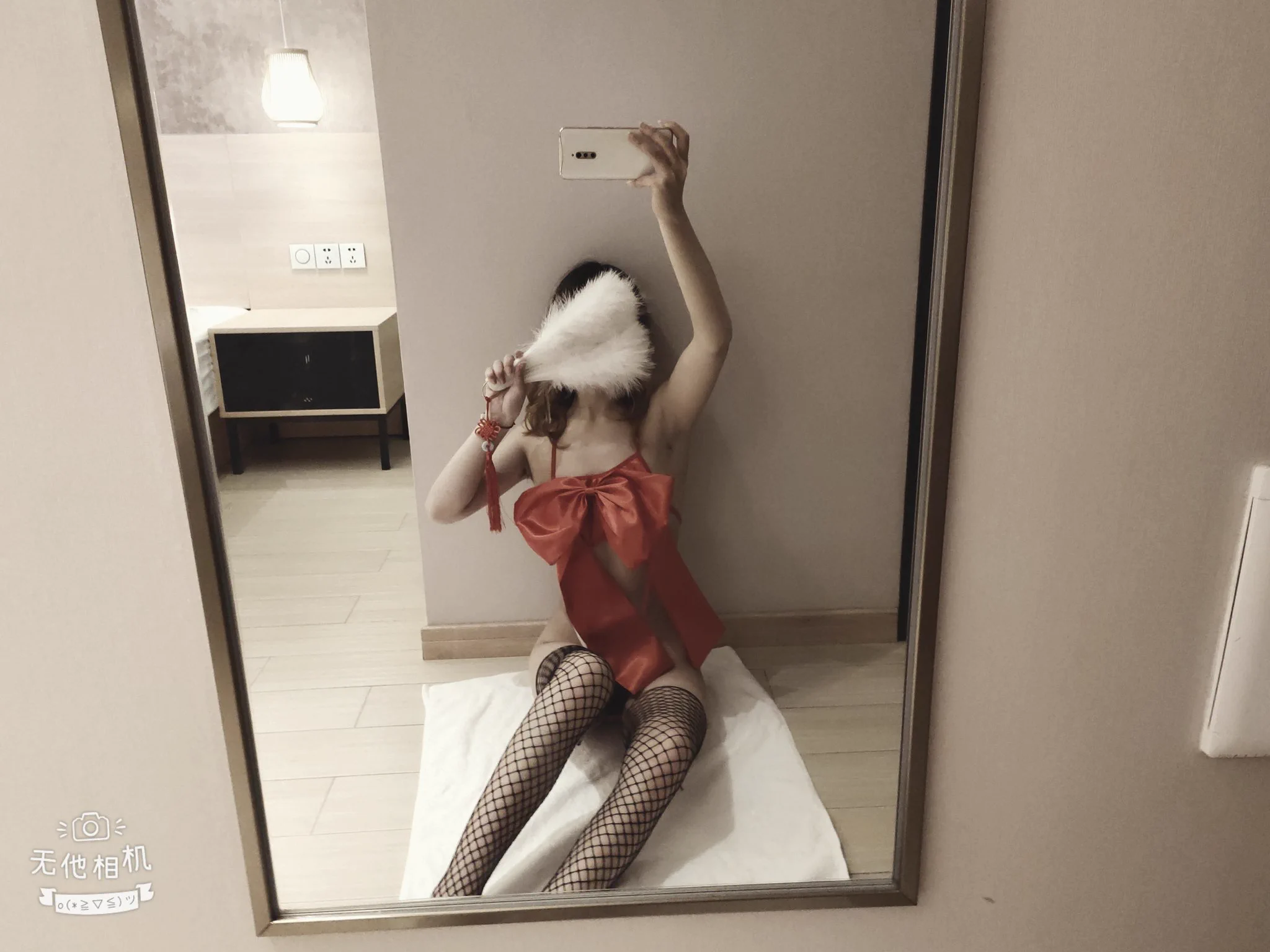 孤独的夜里孤独的我，孤独的我恰着孤独的果。 https://t.co/X7POxP4VVA