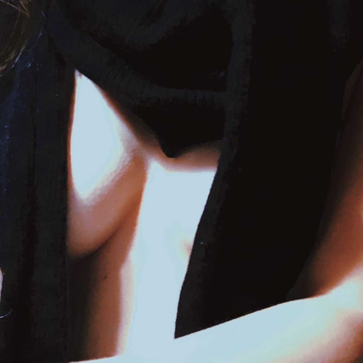 看不到不代表没有啊🤐 https://t.co/pzQmVL7mon