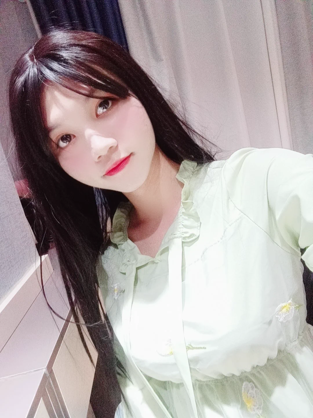 虽然是绿色的衣服，但是不是绿茶哦～ #伪娘 #女装子 #男の娘 #女装 #女装娘 #TSCD #大屌萌妹 #可爱的男孩子 #反差婊 #cd伪娘 #变装 #ladyboy #肉便器 #下贱 #骚 #淫荡 #淫贱 https://t.co/E51Y1xWub2