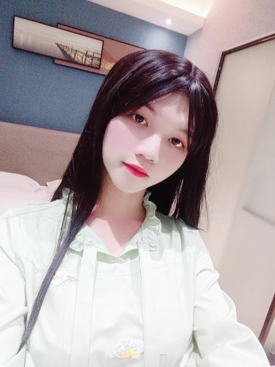 虽然是绿色的衣服，但是不是绿茶哦～ #伪娘 #女装子 #男の娘 #女装 #女装娘 #TSCD #大屌萌妹 #可爱的男孩子 #反差婊 #cd伪娘 #变装 #ladyboy #肉便器 #下贱 #骚 #淫荡 #淫贱 https://t.co/E51Y1xWub2