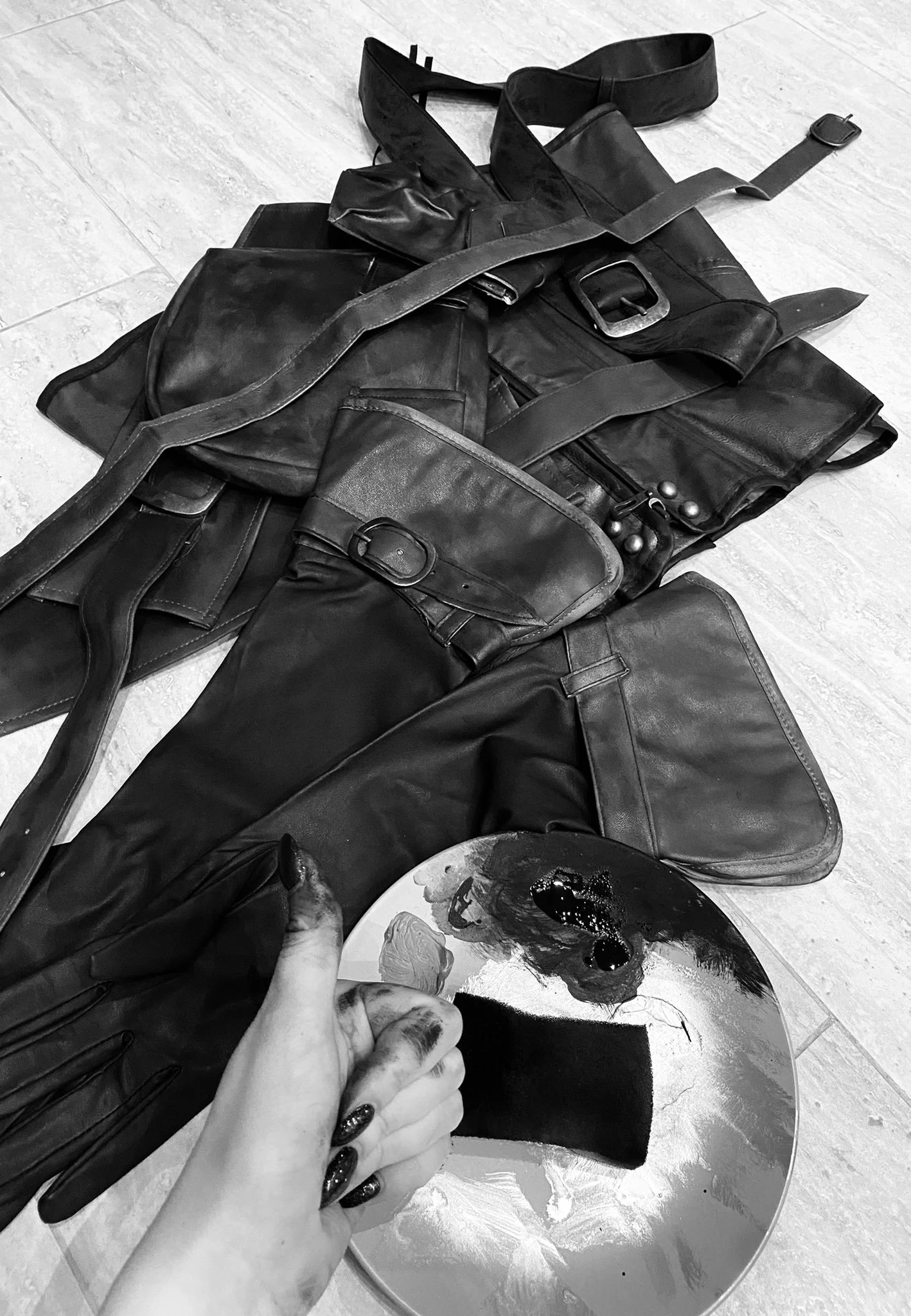 A new photoshoot is coming soon! Did you recognize the character? Write your guesses in the comments 🤠 https://t.co/cdomFfSlbV