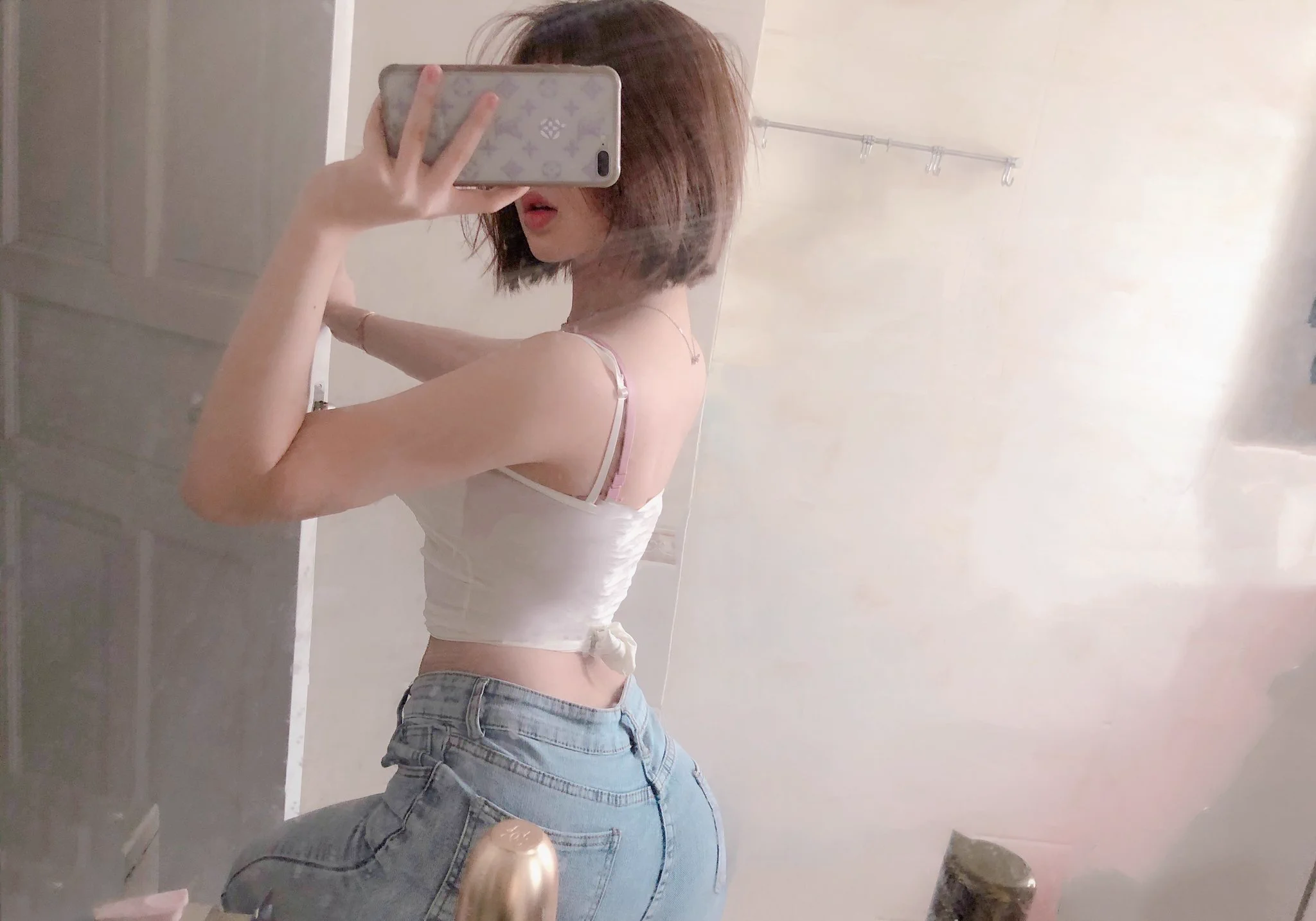 不想上班不想上班不想上班#媚黑 #鸡巴套子 #反差婊 #肉便器 #吞精 #羞辱 #骚货 #婊子 #母猪 #校妓 #贱货 #公交车 #堕落 #校鸡 #性瘾 #辱骂 #反差 #变态 #投稿 ＃bbc https://t.co/VO8TVe9RgX