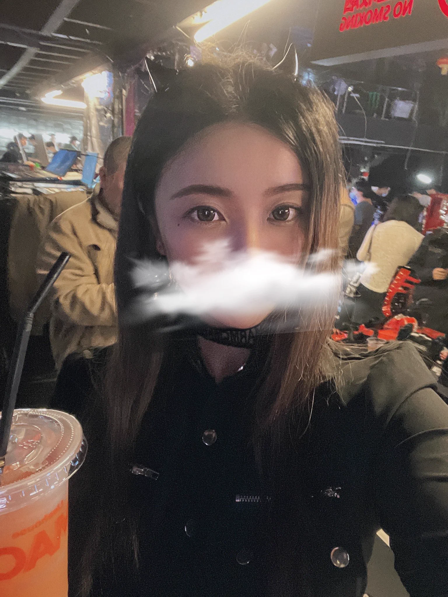 昨天去了非凡集市，面基了好多圈内小伙伴，一本满足！话说现在手作大佬越来越多了！现场的东西我全想要😍😍最后买了鞭子项圈和鸡巴形状的蜡烛哈哈哈哈哈哈！！！下次上海的集市有可能我也会去摆摊噢，我会好好努力的😆😆 https://t.co/5x5GsU0Qkb