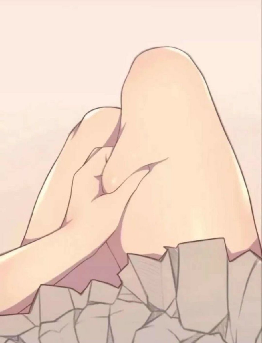 午睡前又在摸自己，根据最近拍的照片重新分析了一下自己全身上下最满意的地方。大腿，真的是大腿，肉大腿太妙了，主要以前小腿粗整条腿看起来就不好看，现在瘦了点就剩大腿粗了，又软又滑，爱上了真的爱上了。 https://t.co/13ZaBJUlaK