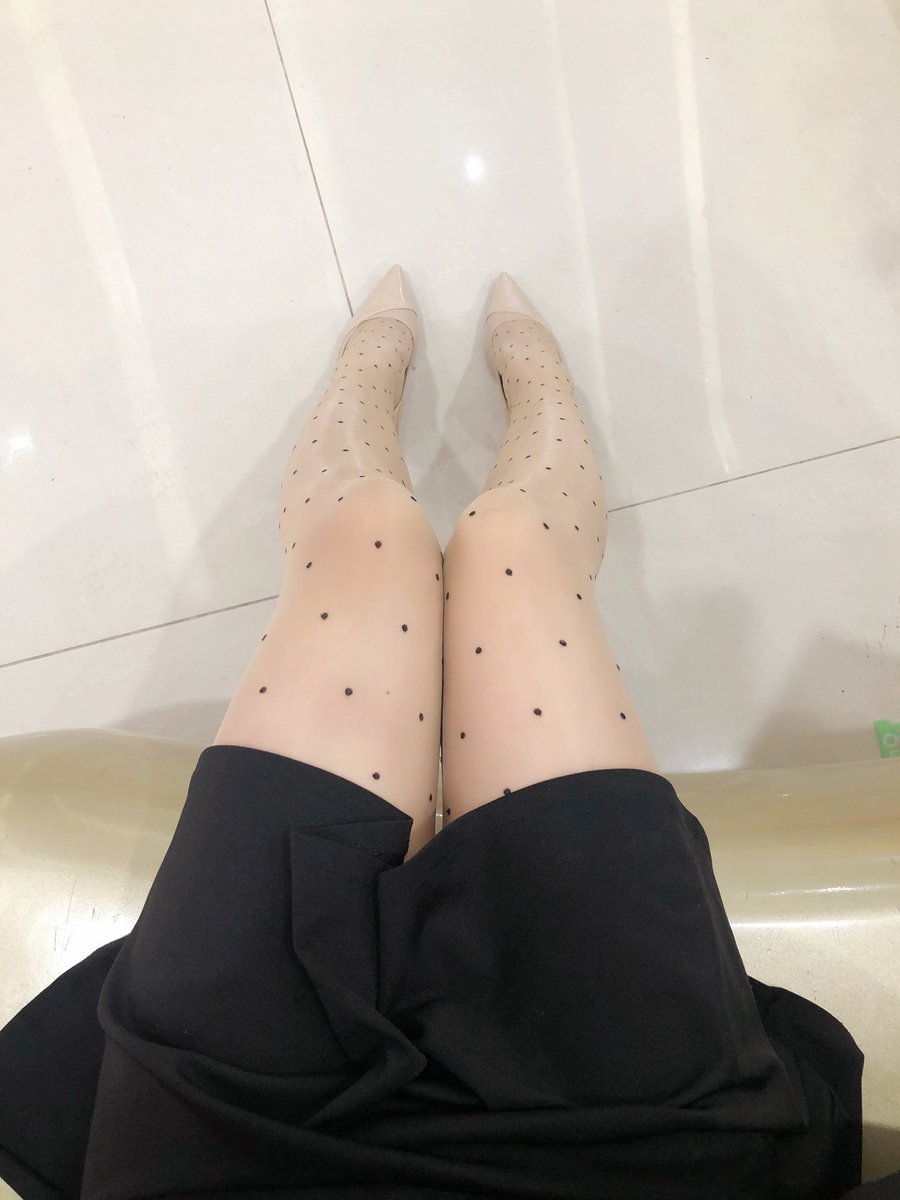 @susugar2020 今天是肤色波点，比白色更适合日常出街！走在路上回头率很高！ https://t.co/zqeXom4LXL