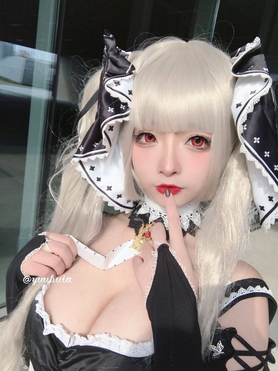 指挥官，这样的触摸对你来说是不是稍微有点...？ https://t.co/4mYNrQh6Ue