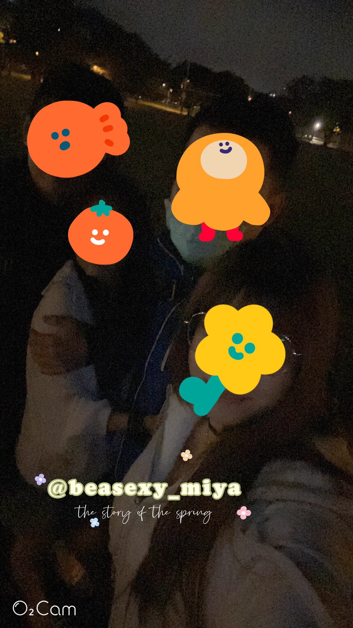 很臨時的逛夜市吃小吃很臨時外拍說走就走😝男生很害羞女生大方😳謝謝你們這合拍的緣份啊🤪 https://t.co/Vbc1cwc1Ku