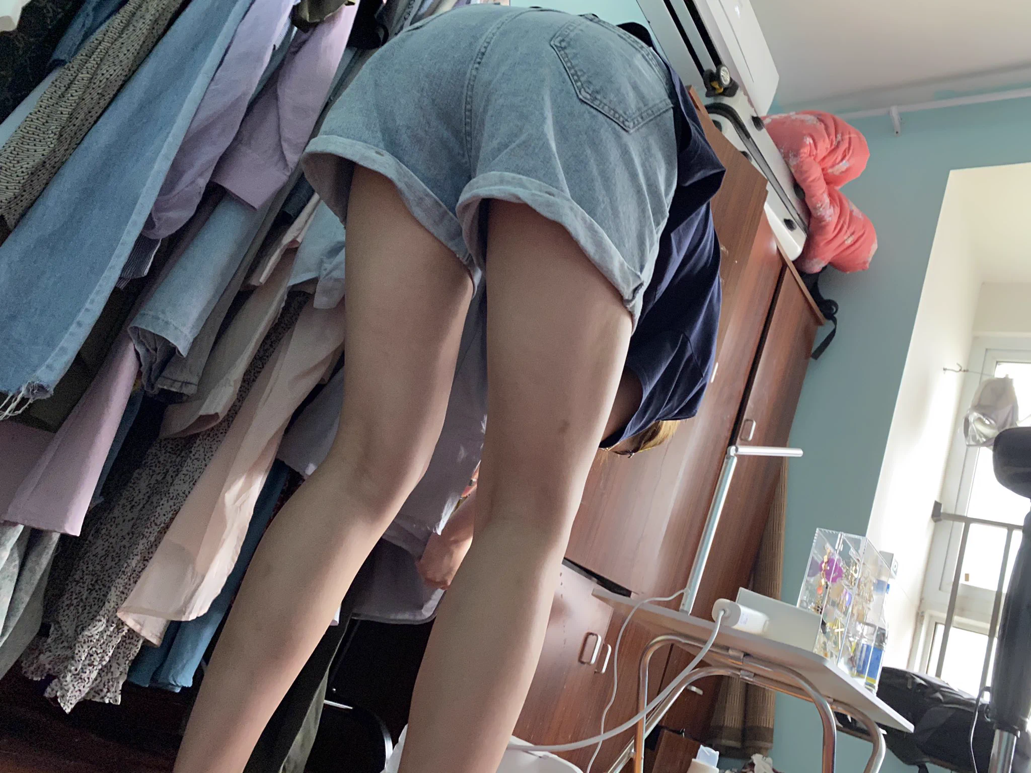 #绿帽 #绿奴 #母狗 #淫妻 #美腿 #足控 #分享女友 老婆打扫房间随拍 https://t.co/8mCaCZ3vRP