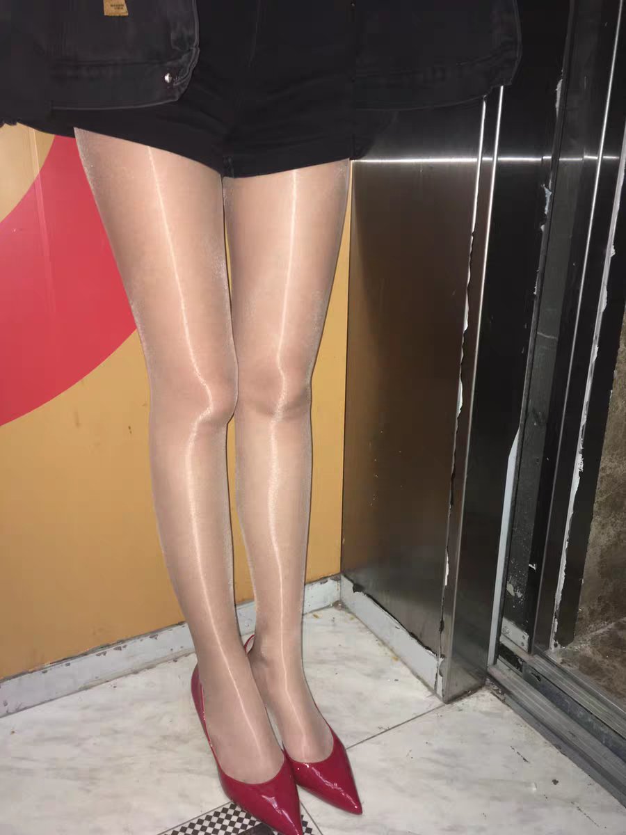 #涞觅巧克力 
🧦 @limerencem 
随手拍一个 https://t.co/84OvjsQFGG