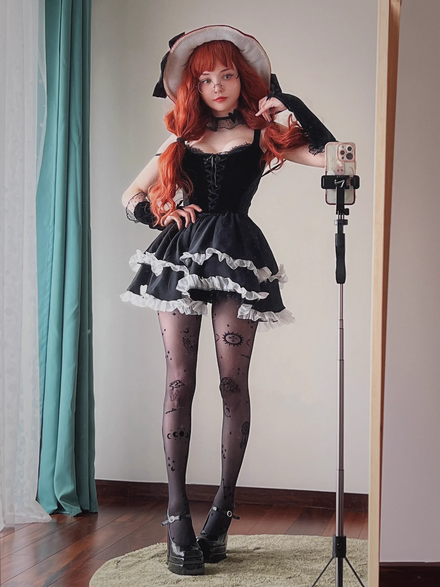 Legs https://t.co/i6hZLqg0oT