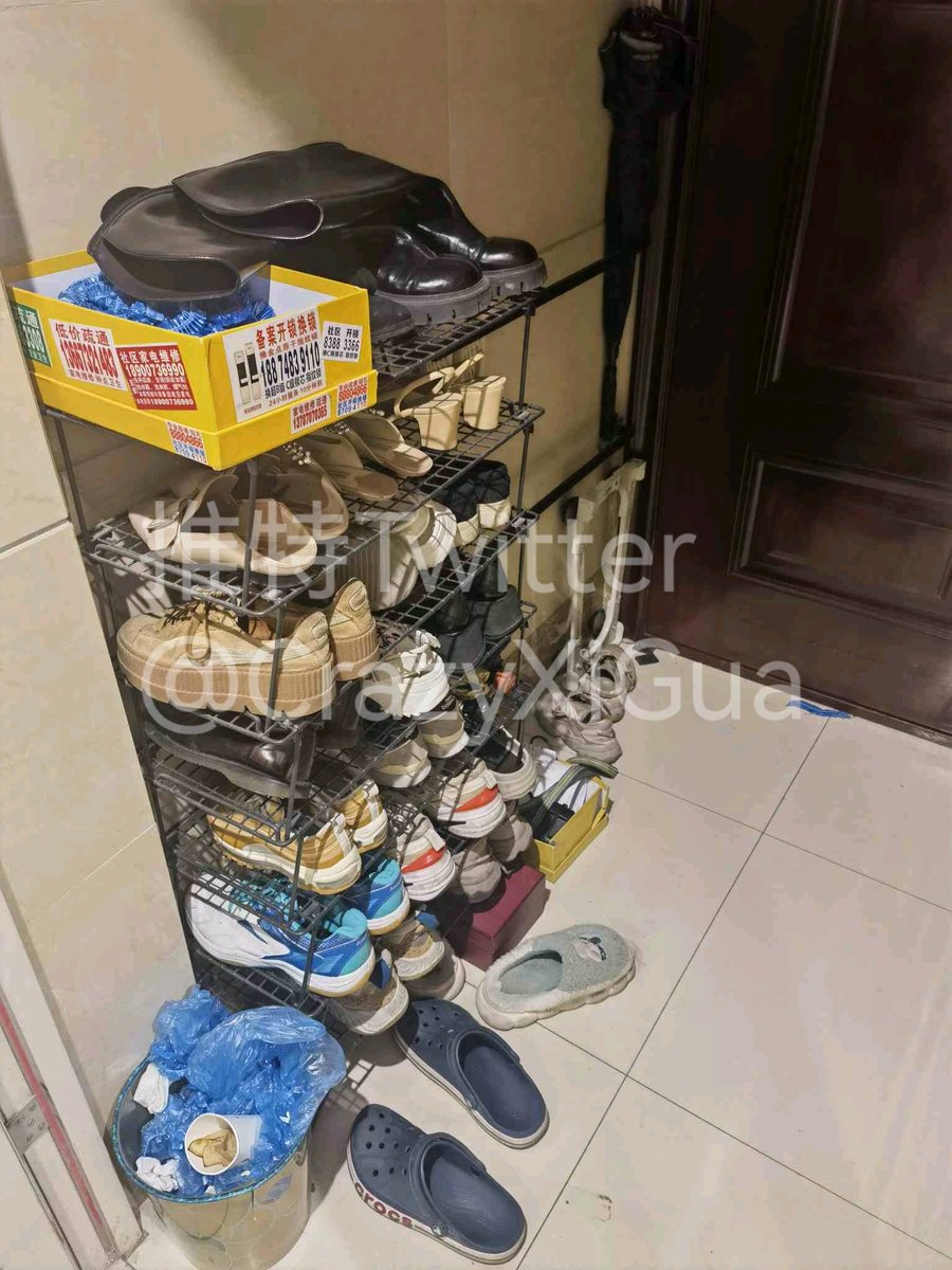 大白天探访同城同好推荐的点位，据说女主很漂亮，每双鞋里面都被胶过了。本来想着释放一下，听着屋里女主的声音，没敢轻举妄动，拍两张照撤退！ https://t.co/lkuGotK4Bm