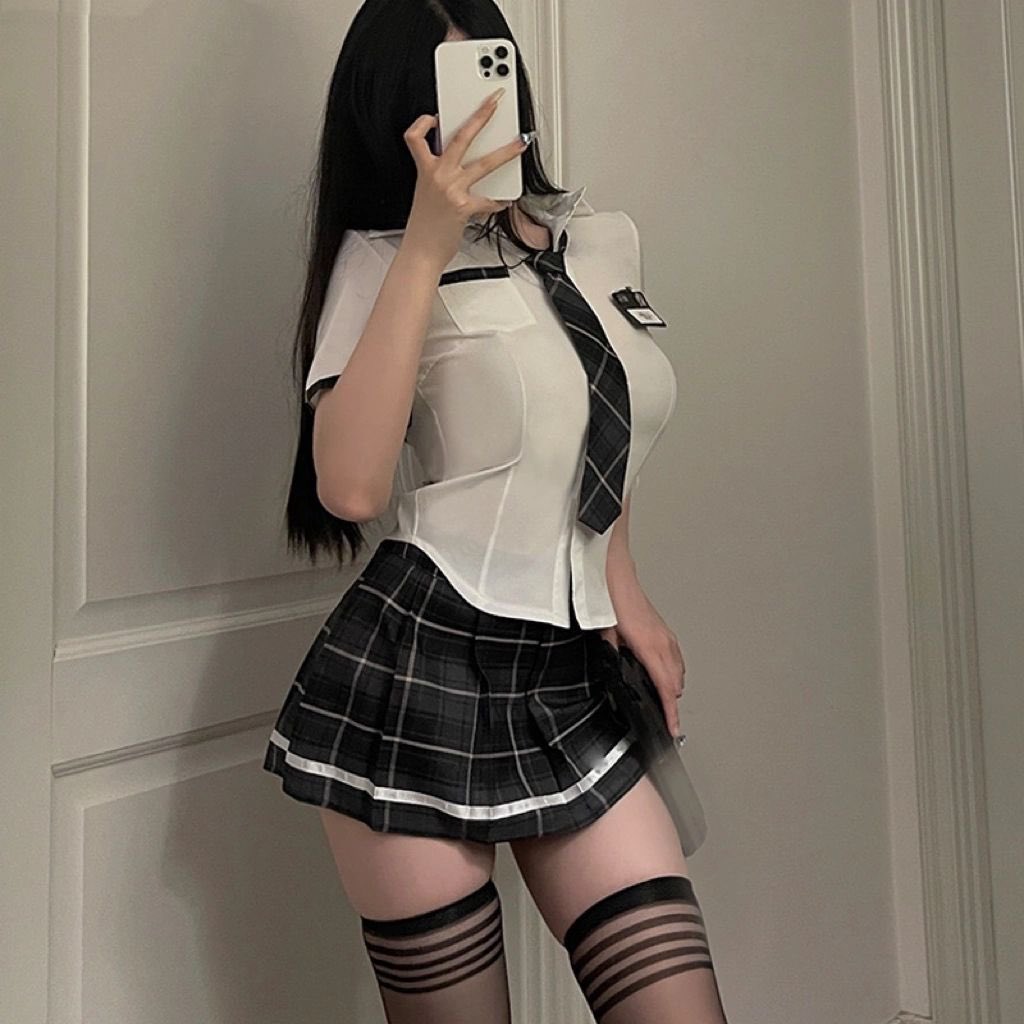 晚上不跟我睡就锤爆你的头 https://t.co/OcsXkGADow