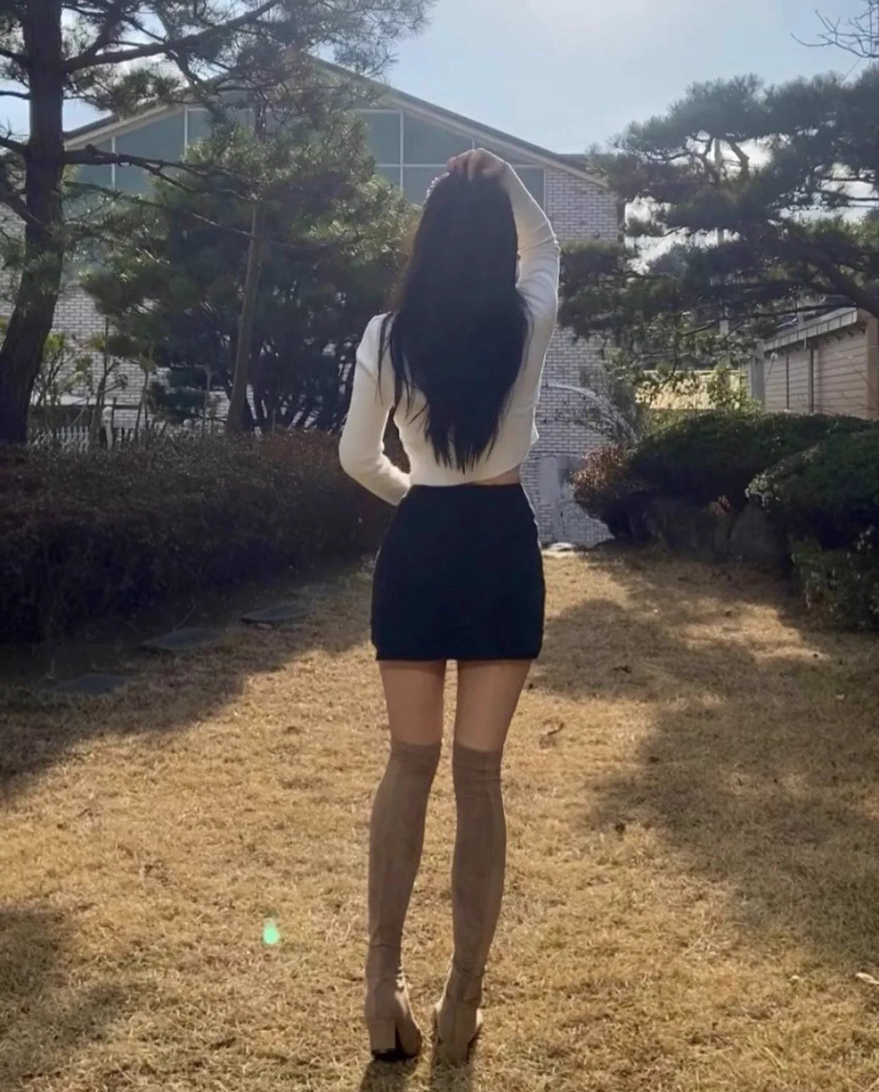 这晚秋 依然露腿 要风度不要温度#反差婊 #婊子 #IsraeliNewNazism #母狗 #羞辱 https://t.co/dz8QhR6yzn