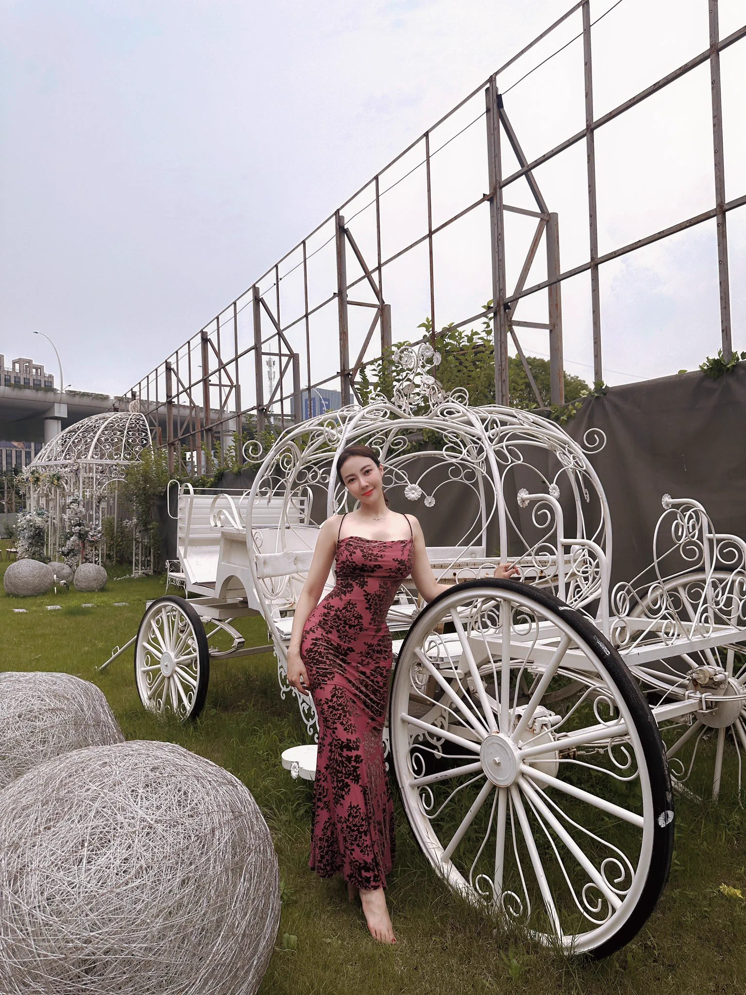 跟妈妈去看了遇见·高迪的展，世界上最伟大的建筑师之一：安东尼奥·高迪。 不同历史时期的建筑风格是完全不同的。就好像不同时期的音乐风格根据历史文化背景的影响也是不同的一样。 https://t.co/pVFpDZZq4m