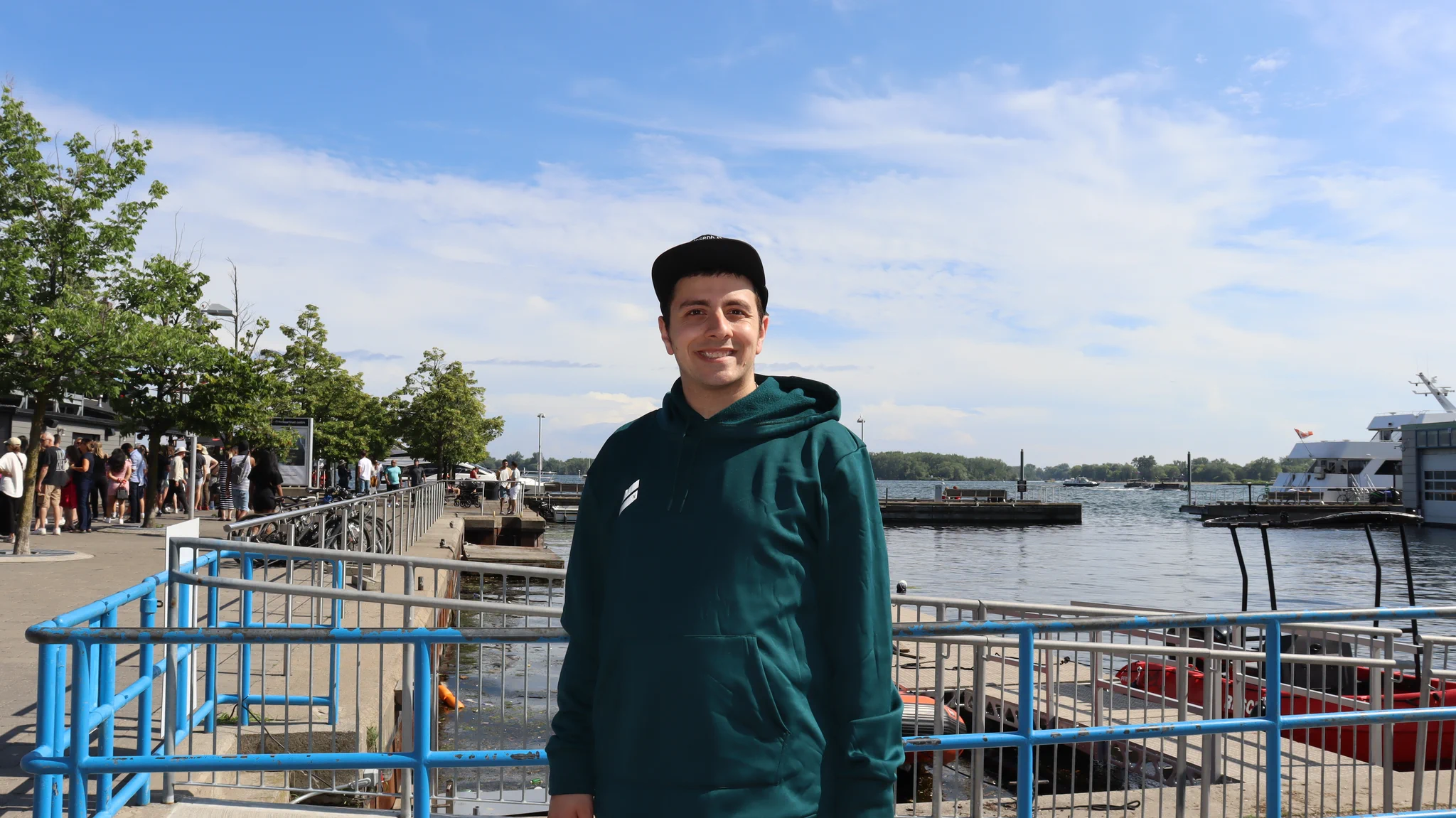 A great day at @HarbourSquareTO. Love my country and my city @cityoftoronto #TORONTO #Canada #TorontoOntario #Harbourfront #Harbour #CityofToronto #Ontario #OntarioPlace https://t.co/7MjrwndS6I