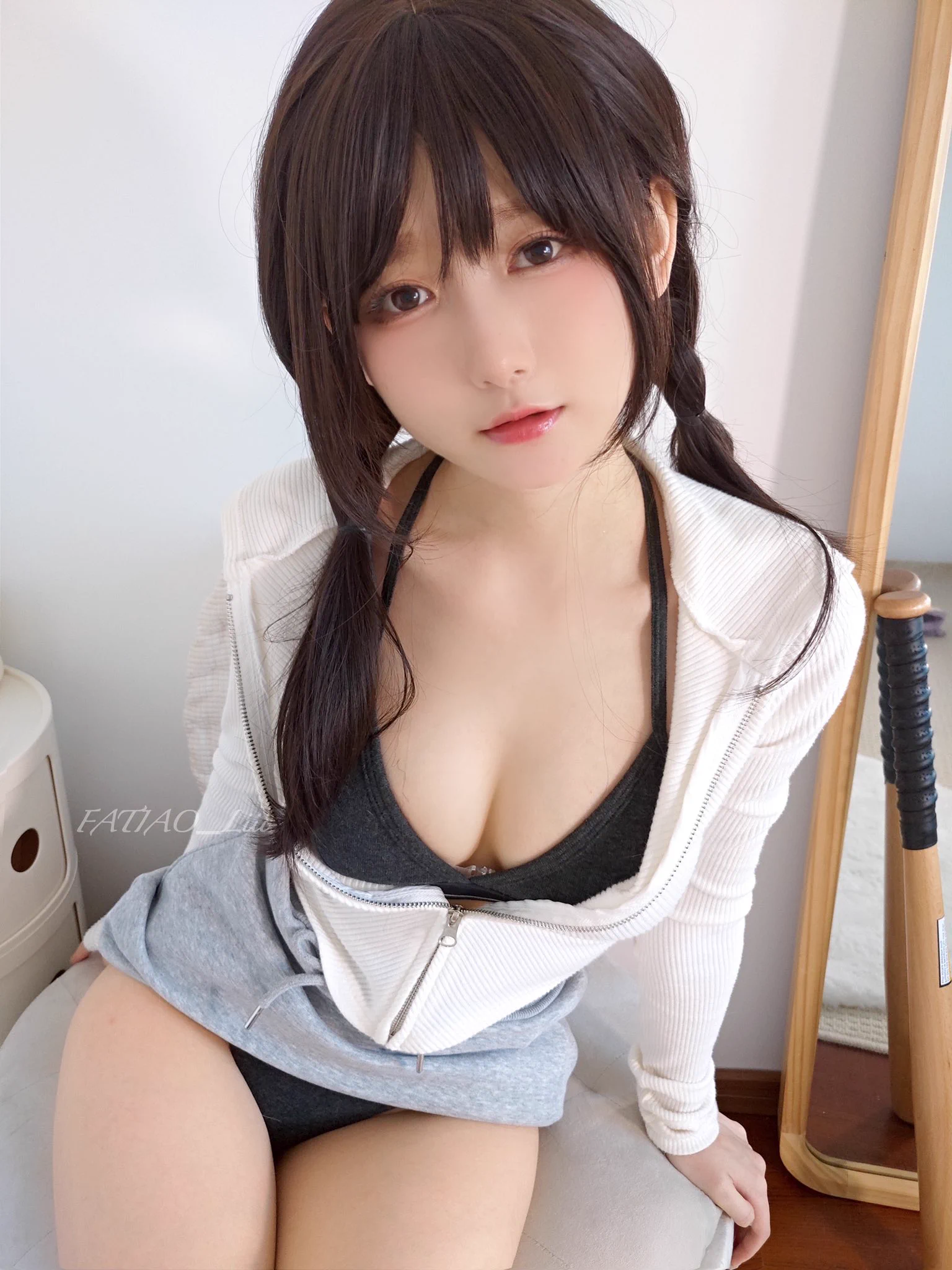 週末おめでとうございます🤍 https://t.co/0xVSFTd1LD
