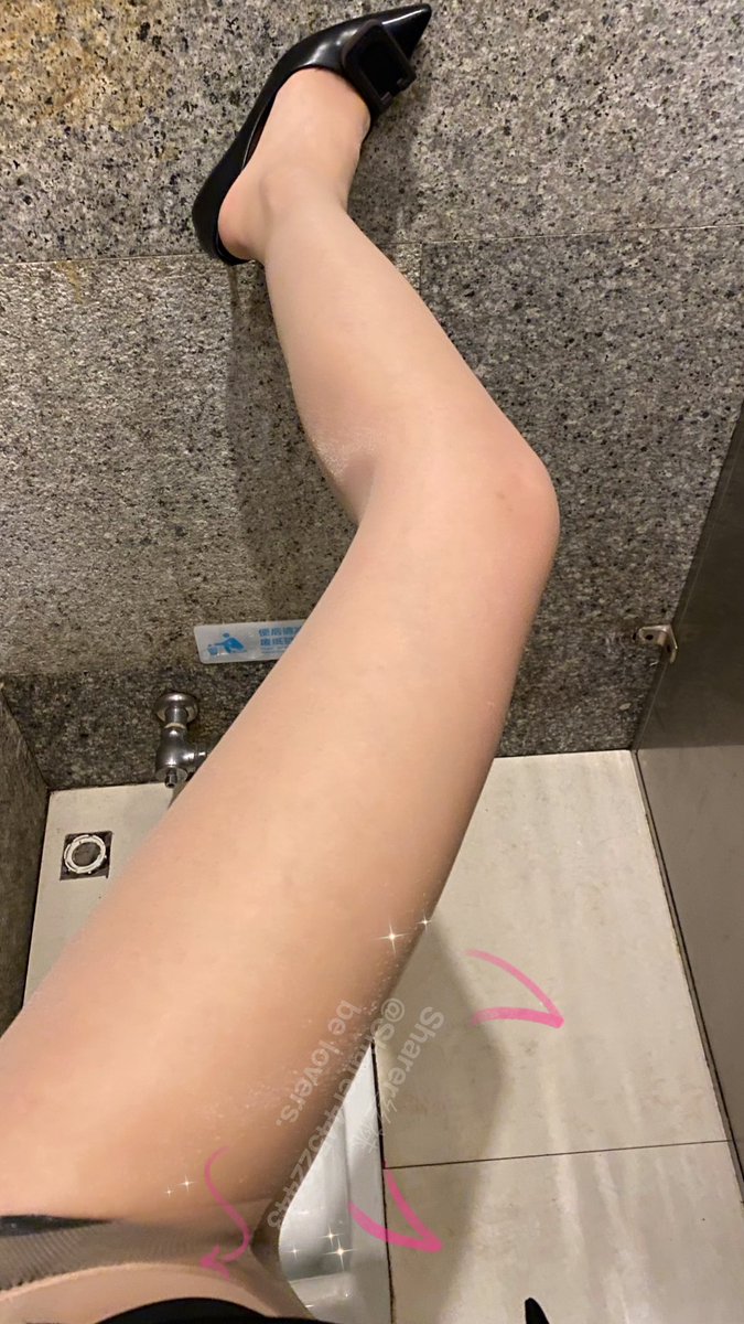 🎀这么大块淤青不知道多久能消，裙子刚好盖不住😢😭。 https://t.co/yv3EEqENOH