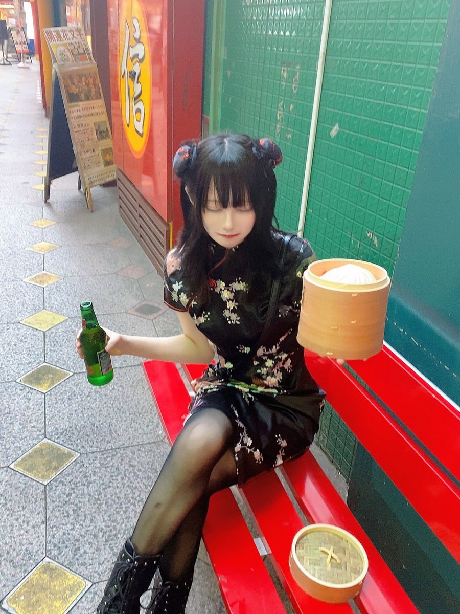 看板娘 https://t.co/AAmkS7Zuaq