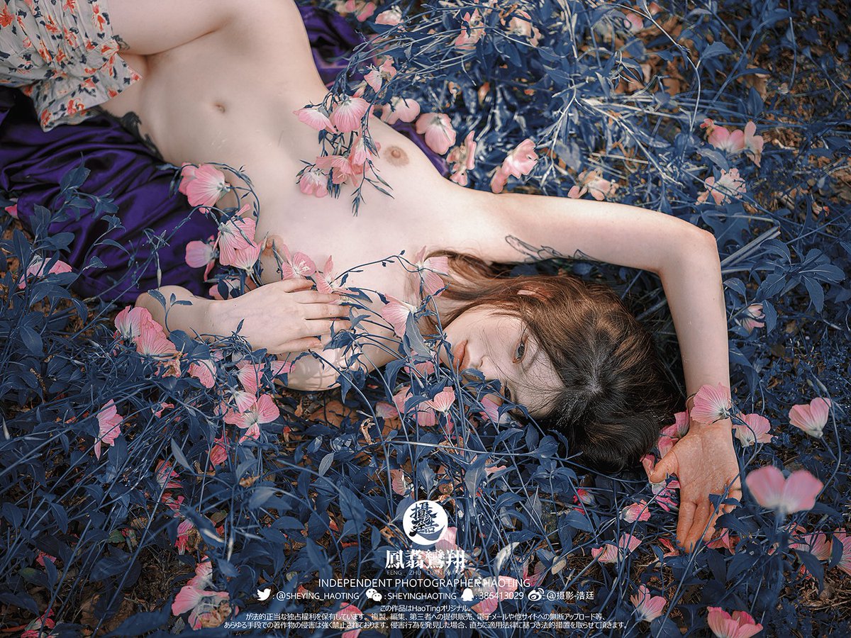 鳳翥鸞翔/忘忧月见草 3

你嗦人参入梦，
我嗦人参入酒，
辣油什么兔头，
裤兜里养猛龙，
梦龙中有泥，
……

#约拍 #人体艺术 #独立摄影 
#HAOTING #摄影浩廷 #浩廷
@Fengsiyuan @NDZLHM https://t.co/rIaHAZ7N4I