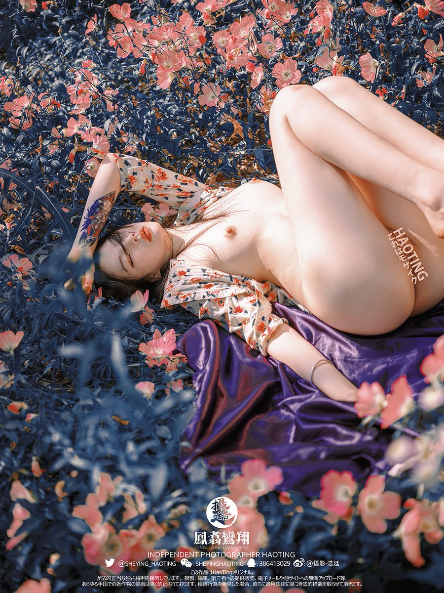 鳳翥鸞翔/忘忧月见草 3

你嗦人参入梦，
我嗦人参入酒，
辣油什么兔头，
裤兜里养猛龙，
梦龙中有泥，
……

#约拍 #人体艺术 #独立摄影 
#HAOTING #摄影浩廷 #浩廷
@Fengsiyuan @NDZLHM https://t.co/rIaHAZ7N4I