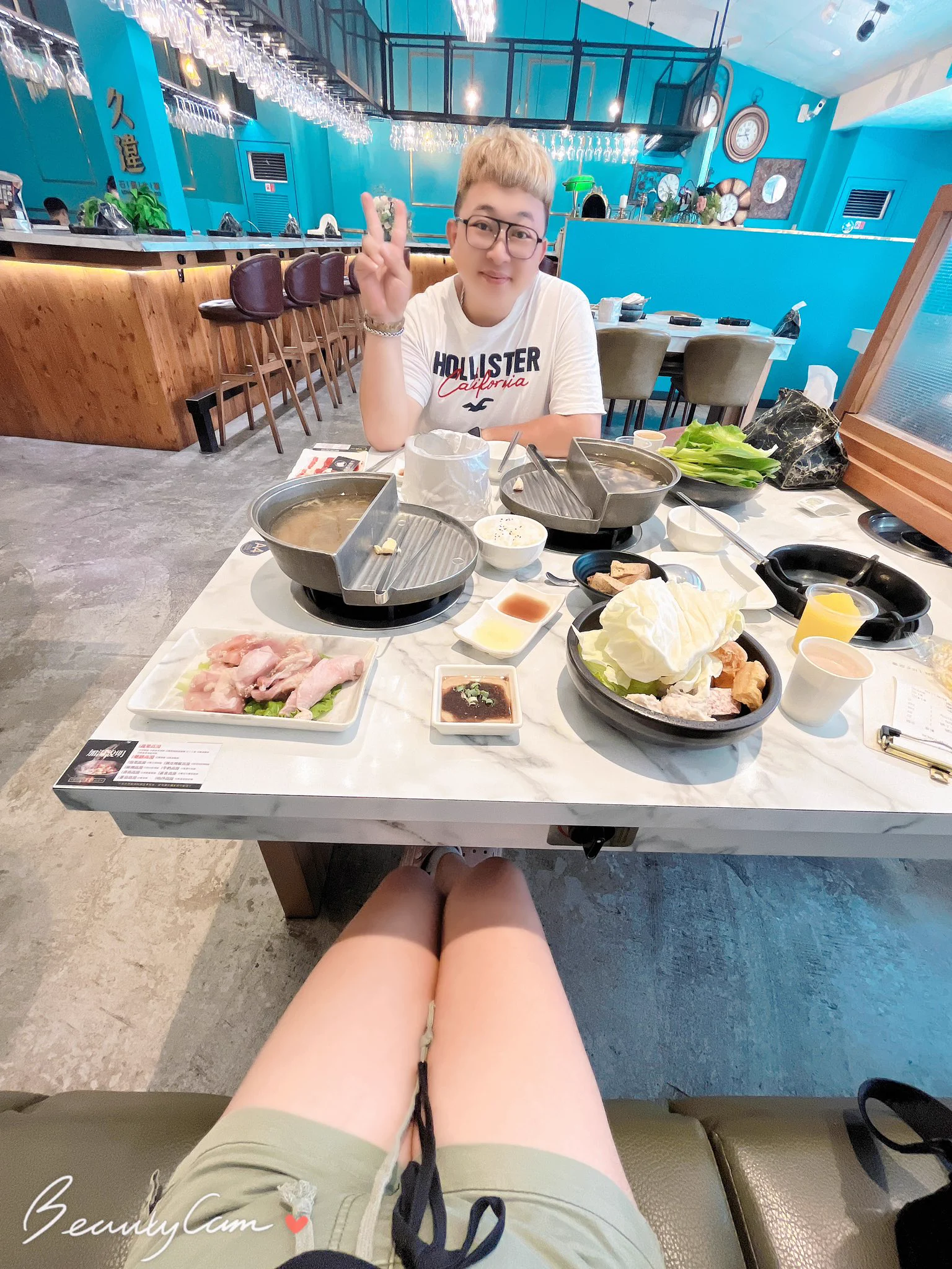 謝謝老公下班請我吃飯 ❤️愛你😍 https://t.co/QiHXLudnjV
