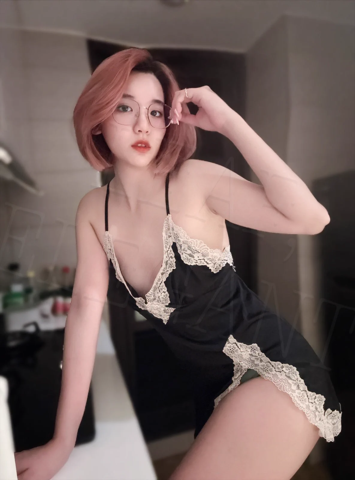 宵夜想吃什麼……🧐 https://t.co/zLbcb0ZMES