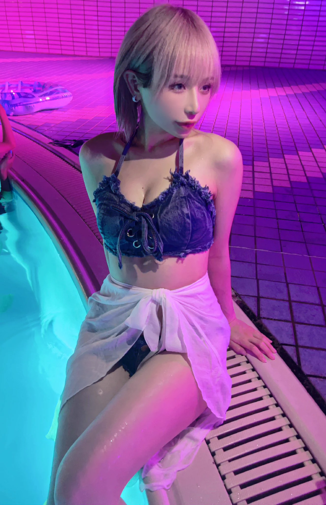 ナイトプールってきた https://t.co/eEd9mgjtYj