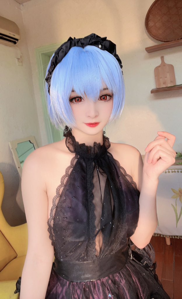 今天是绫波丽呀 https://t.co/zeEVS3p6jE