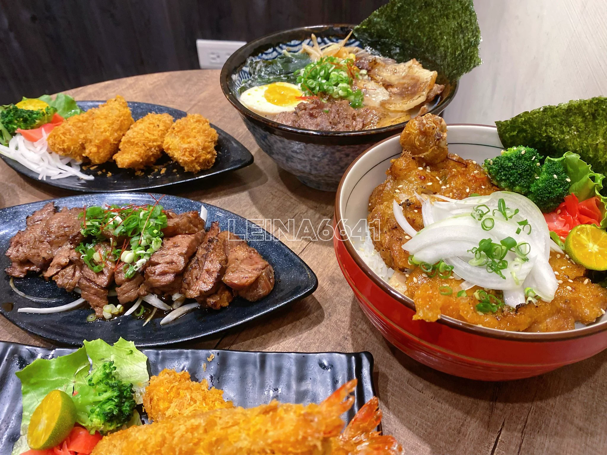 你看！是奶子！阿不是…是好吃的肉肉🥹直接驚艷到不行！#活動 #跟店員對暗號 #詳情看ALT 只要跟店員說：蕾娜找我吃肉肉！然後拍下餐點照並PO文就能免費招待不定期更新的神秘小菜喔🌟台中美食推薦🌟叁牛燒肉專科 - 北平總店台中市北屯區北平路三段75之1號店家IG👇🏻https://t.co/IK6VztzdLX https://t.co/thdJTYg2u1