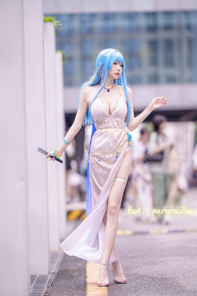 nikke：胜利女神
海伦礼服

（闪现一下） https://t.co/4uW5Bu1Hsr